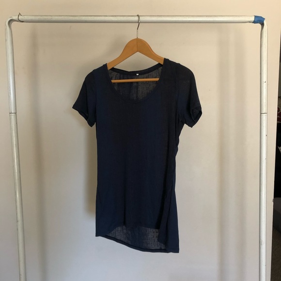 Lulu Lemon Sheer Navy Workout Top - Picture 2 of 3